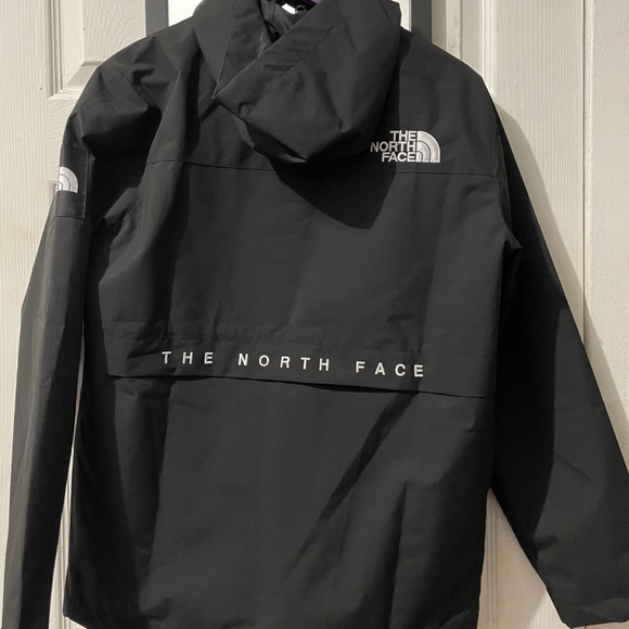 Copy the north face rain jacket - Picture 2 of 5